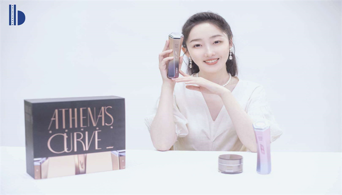 为什么越来越多品牌选择了明星翻包(图2)