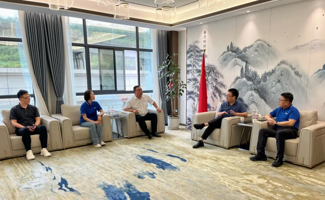 鑫诺特材与全能广告战略携手(图1) 鑫诺特材与全能广告战略携手(图1)